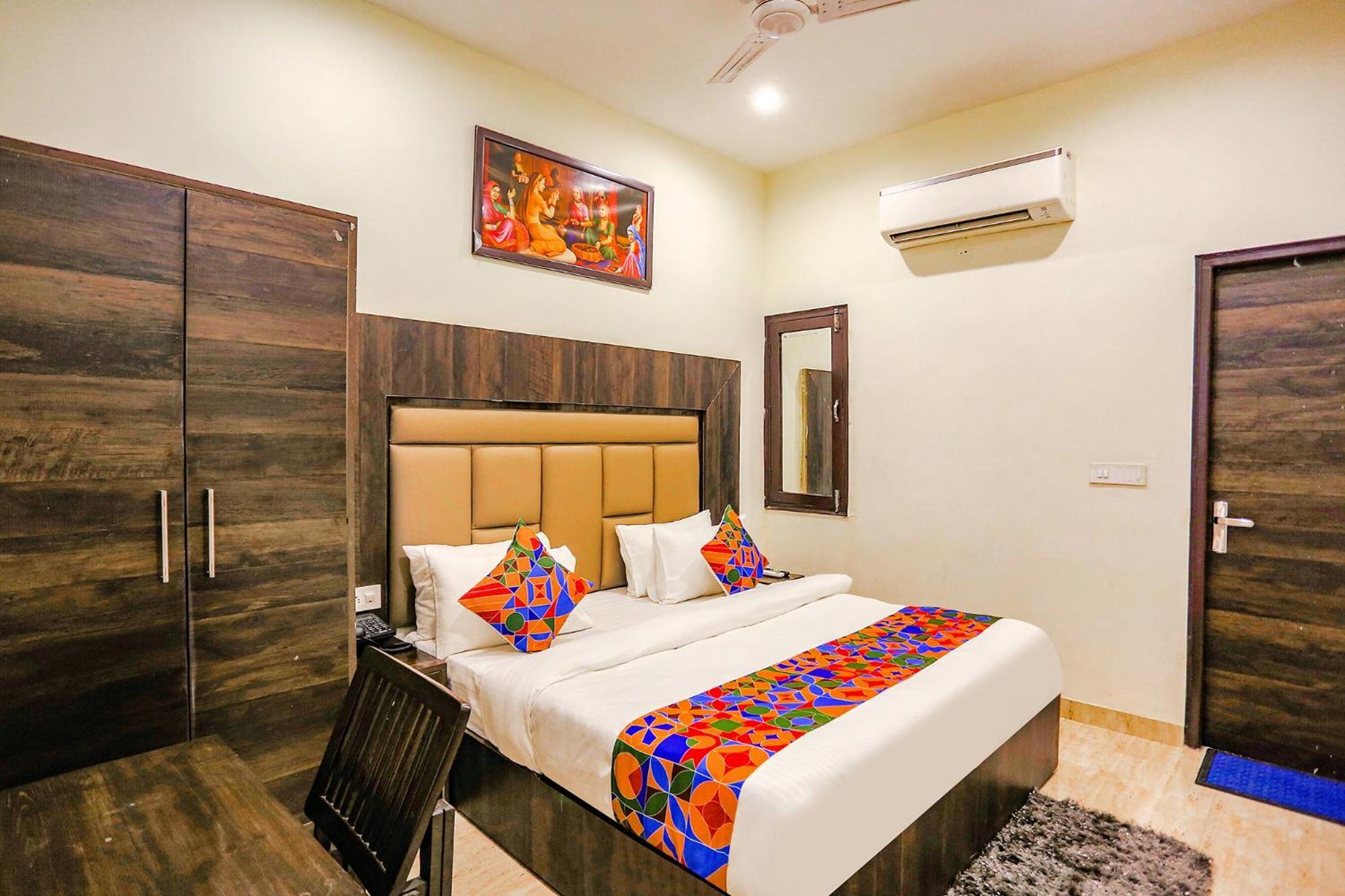 Fabhotel The Kiara Near Igi Delhi Airport New Delhi Exterior photo